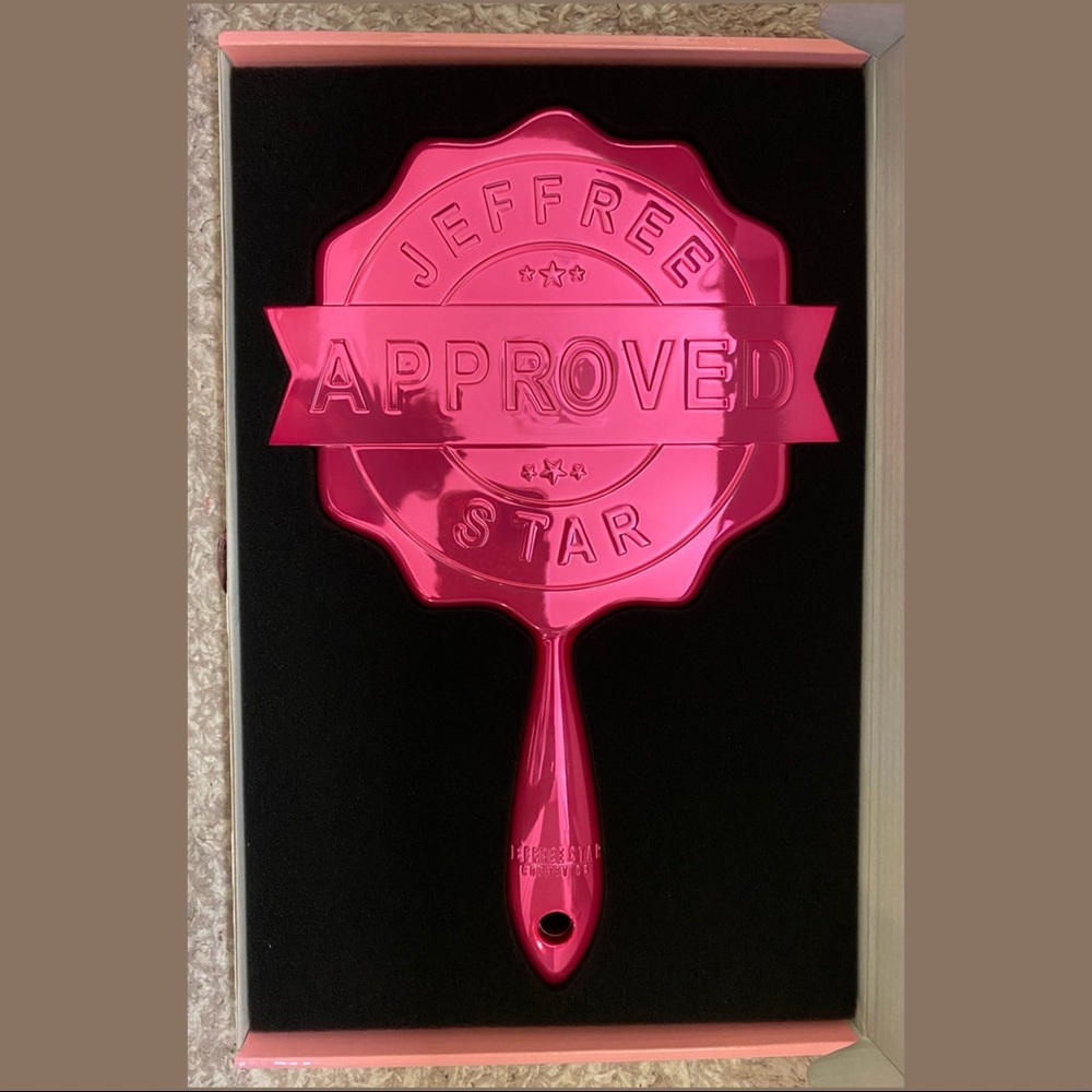 Jeffree Star Cosmetics- Baby pink chrome